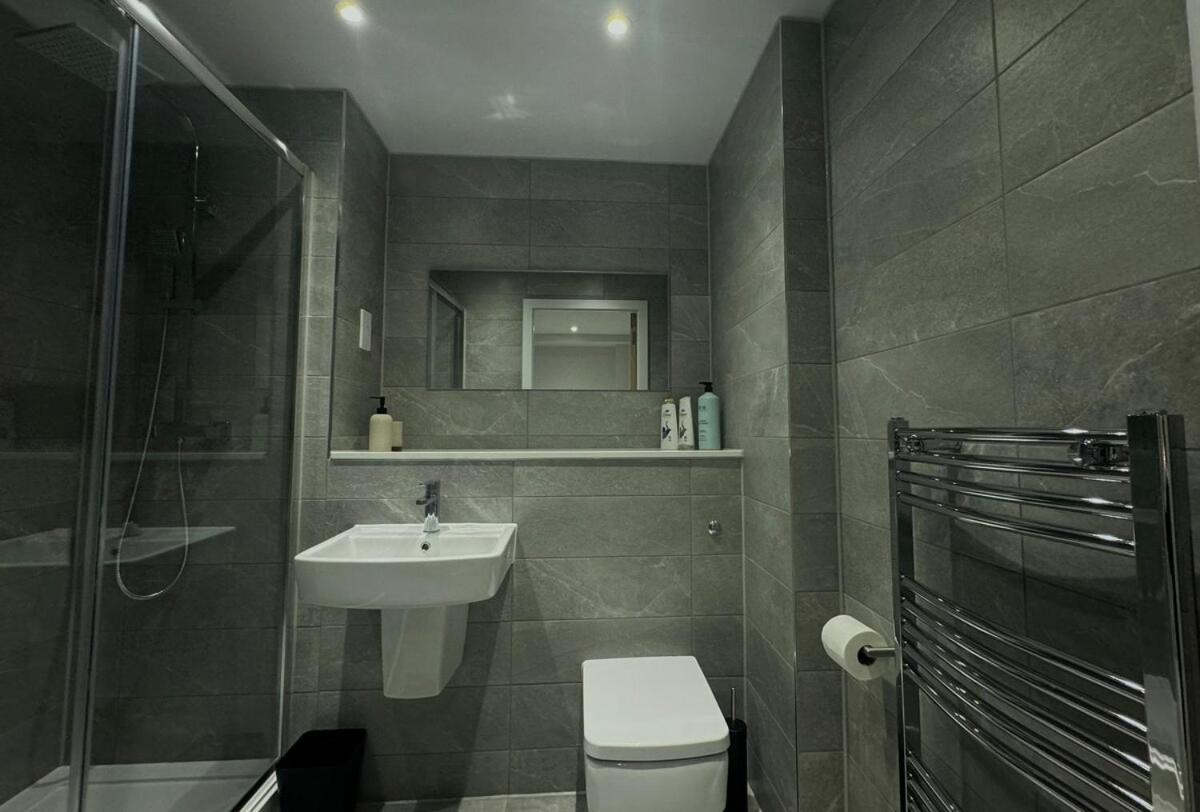 Modern 2-Bedroom Apartment In Heart Of ליברפול מראה חיצוני תמונה