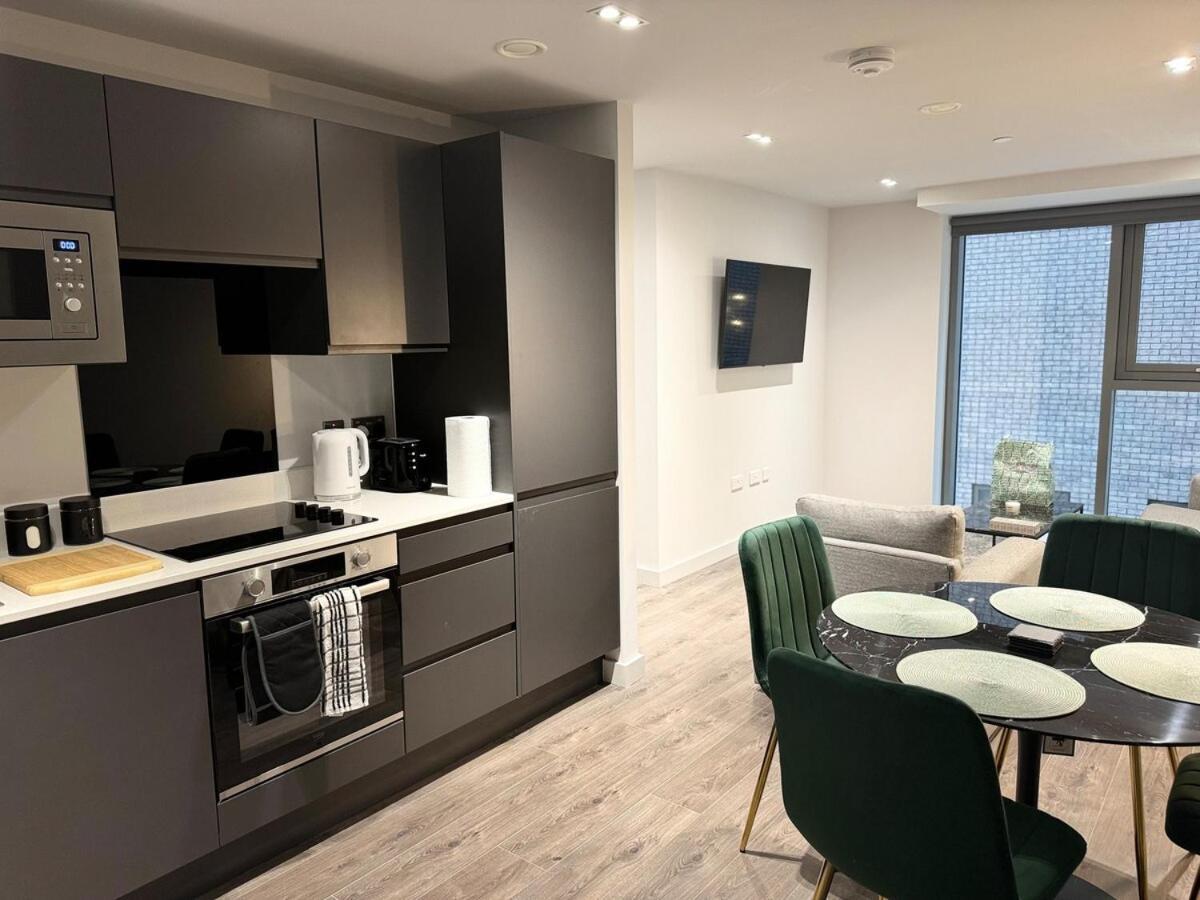 Modern 2-Bedroom Apartment In Heart Of ליברפול מראה חיצוני תמונה